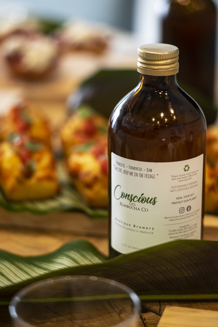 Presentación Fine Cosmetics en ambergris