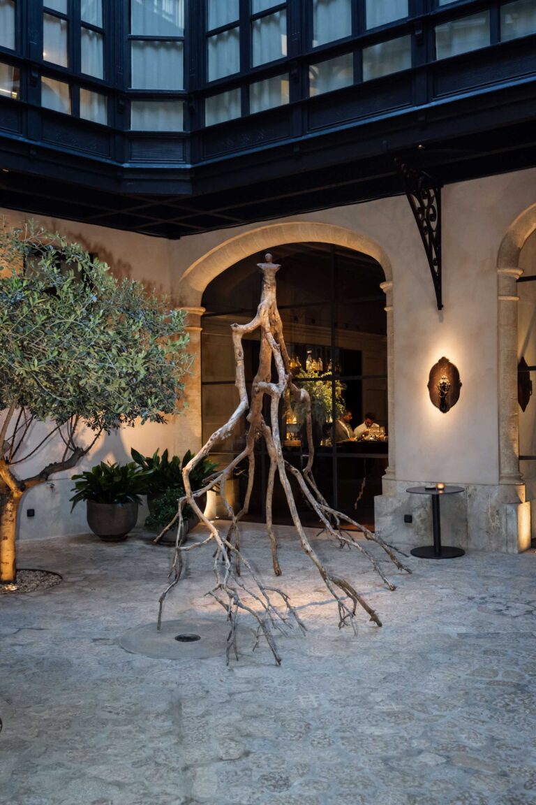 Illes Perdudes: Guillem Nadal viste Sant Francesc Hotel