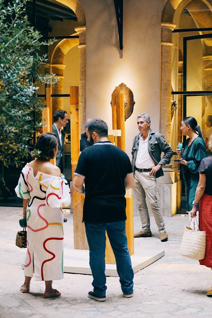 Jardín de Silencios una instalación de Olmo Sard