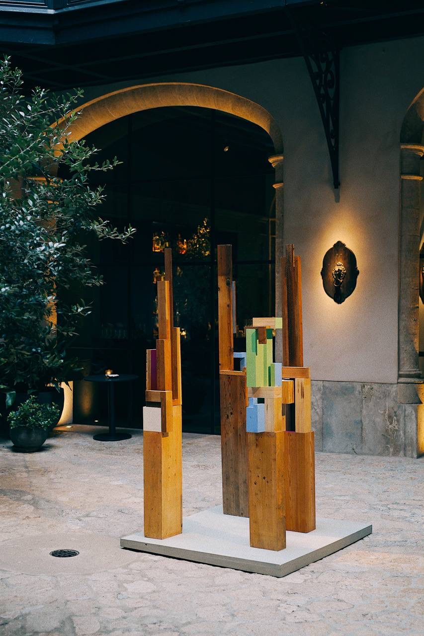 Jardín de Silencios una instalación de Olmo Sard