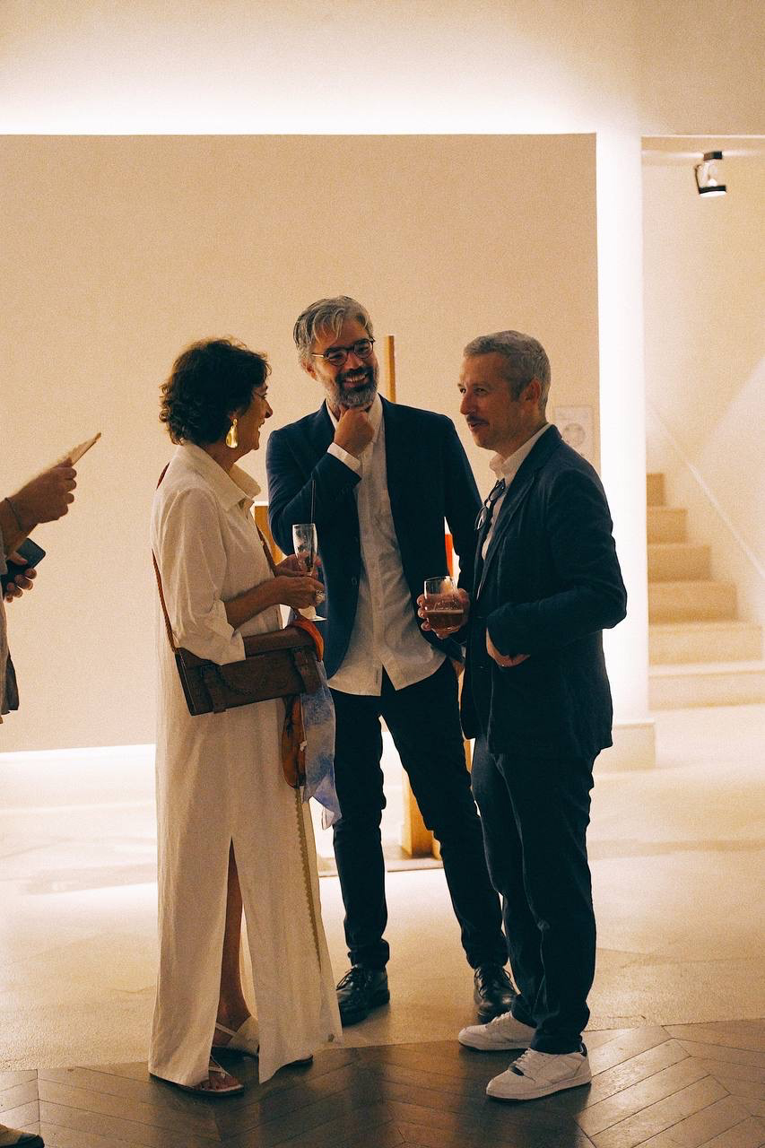 Jardín de Silencios una instalación de Olmo Sard